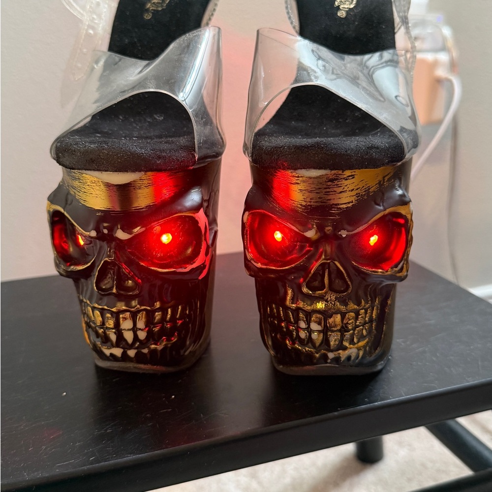 Pleaser Heels - Picture 5 of 6